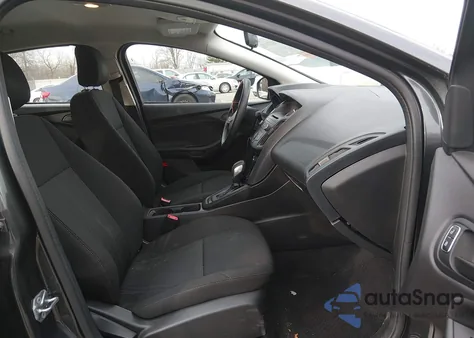 2017 Ford Focus S из США, поврежденный, VIN 1FADP3E23HL323869